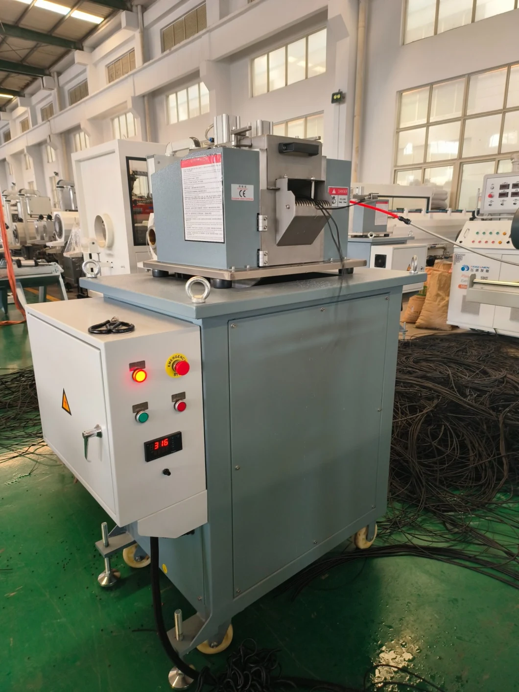 300-350kg UPVC Compounding Line, Sjsz80/156 PVC Pelletizing Machine